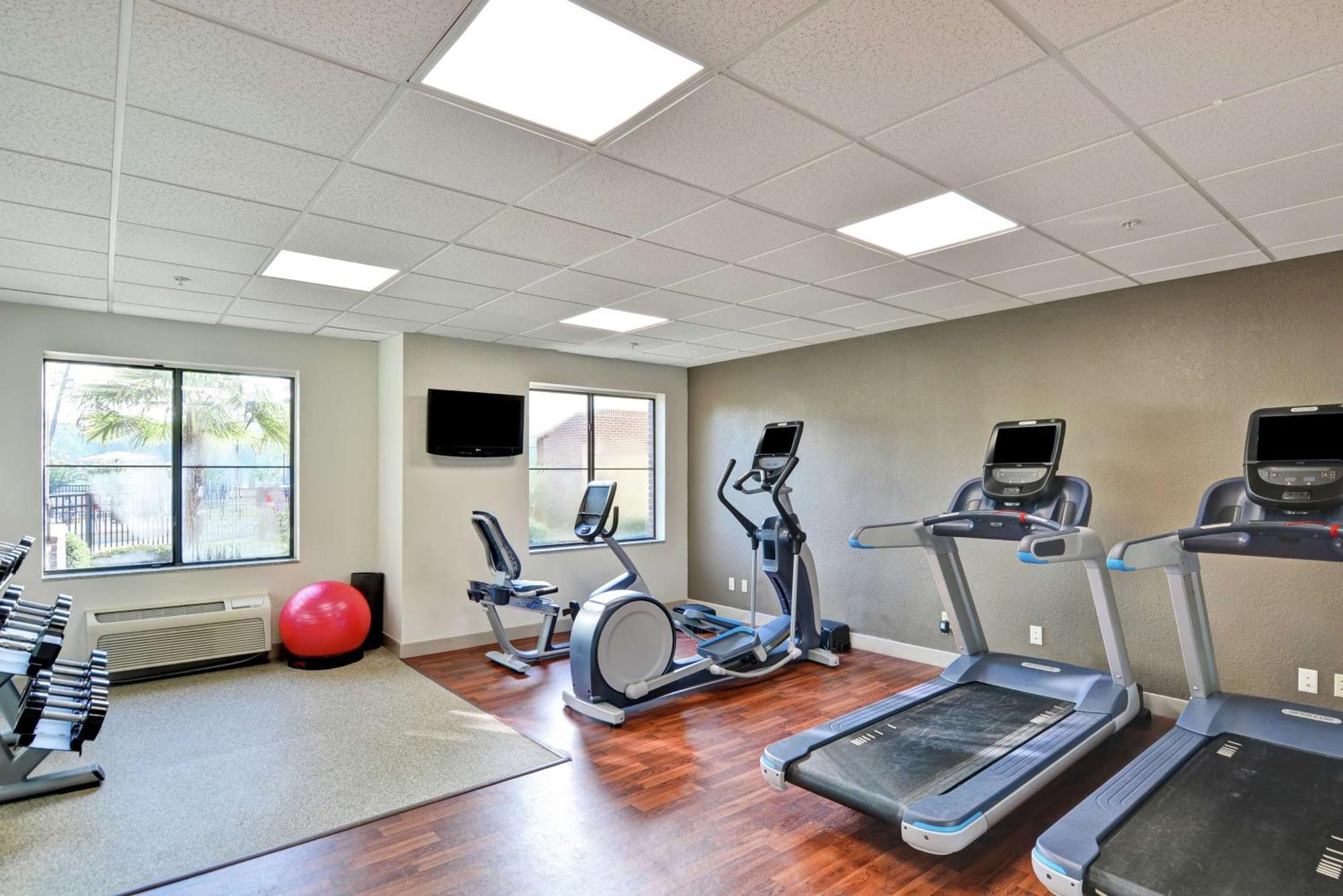 Doubletree By Hilton Hattiesburg, Ms Экстерьер фото