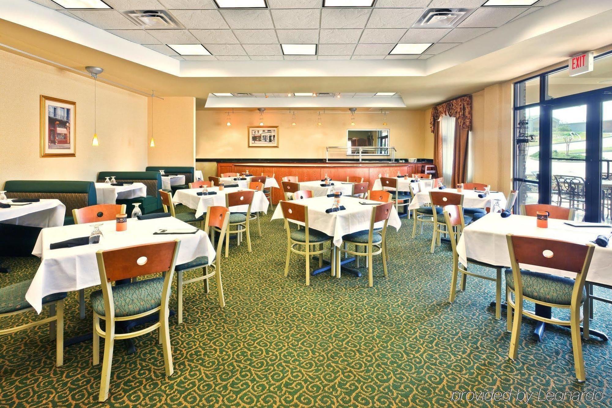 Doubletree By Hilton Hattiesburg, Ms Ресторан фото